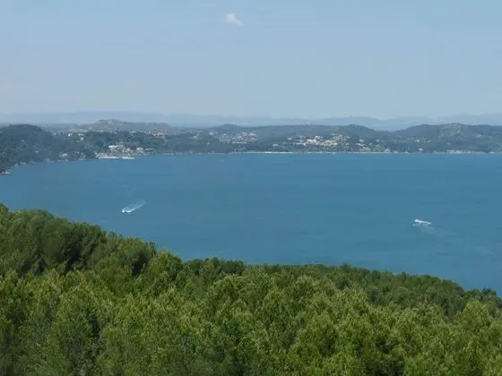Apart Daire, 1 Yatak Odası, Göl Manzaralı