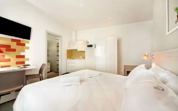 Tek Büyük Yataklı Oda