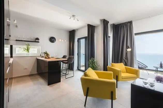 Stüdyo, Deniz Manzaralı