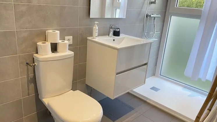 Apart Daire, 1 Çift Kişilik Yatak, Sigara İçilmez, Mutfak (Brehat)