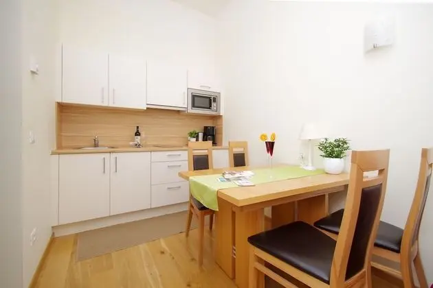 Deluxe Apart Daire, 1 Yatak Odası, Bahçe Manzaralı, Bahçeli