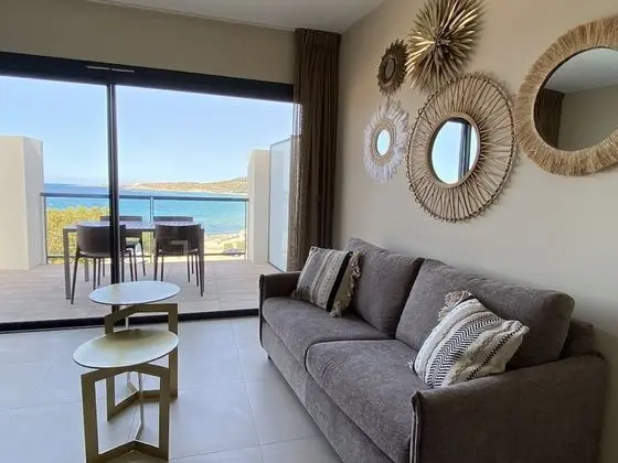 Superior Apart Daire, Deniz Manzaralı, Plaj Kenarı