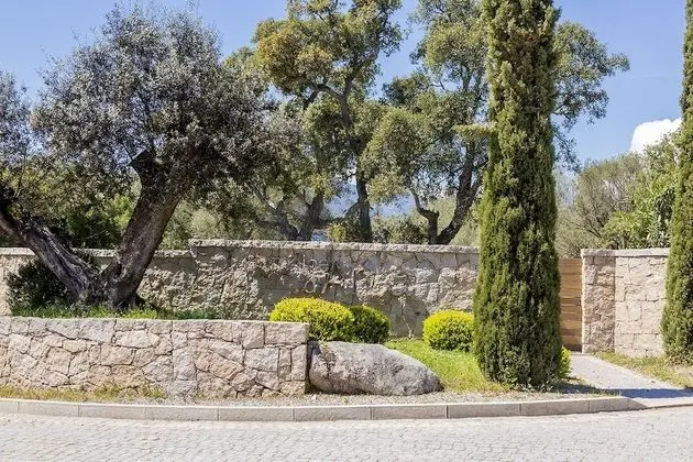 Apart Daire, Engellilere Uygun, Banyolu/Duşlu (Eluard 10)