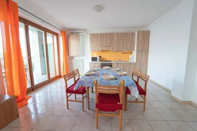 Apart Daire, 2 Yatak Odası, Göl Manzaralı