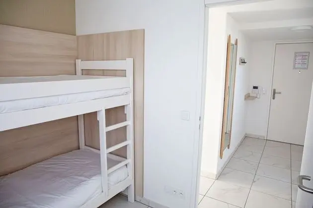 Appartement 4 personnes - 1 chambre + 1 coin nuit - Balcon - Vue Montagne