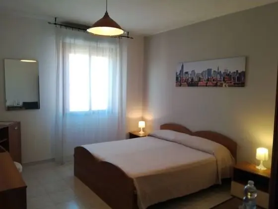 Economy Tek Büyük Yataklı Oda