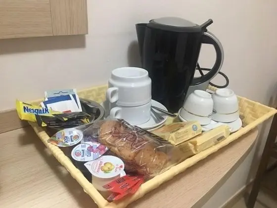 Basic Tek Büyük veya İki Ayrı Yataklı Oda, 2 Yatak Odası, Özel Banyo, Kısmi Deniz Manzaralı