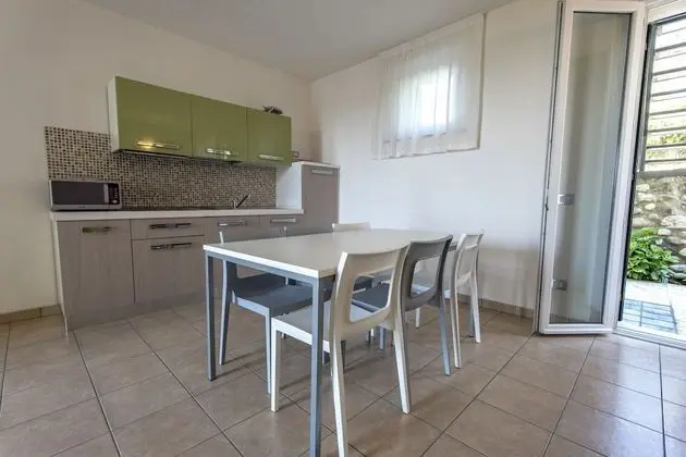 Apart Daire, 1 Yatak Odası, Üzüm Asması Manzaralı