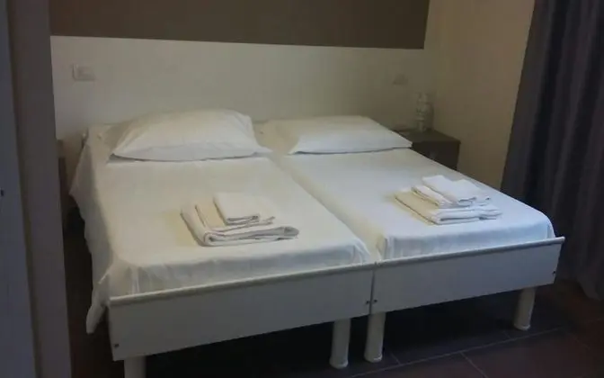 Comfort Tek Büyük veya İki Ayrı Yataklı Oda