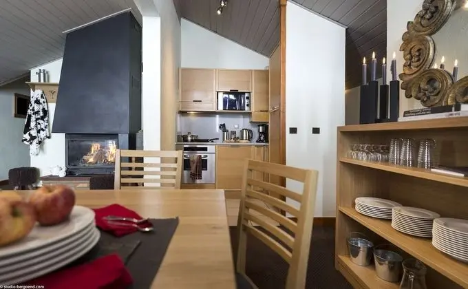 Superior Apart Daire, 3 Yatak Odası, Şömine