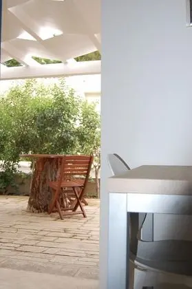 Apart Daire, 1 Yatak Odası, Küçük Mutfak, Bahçeli