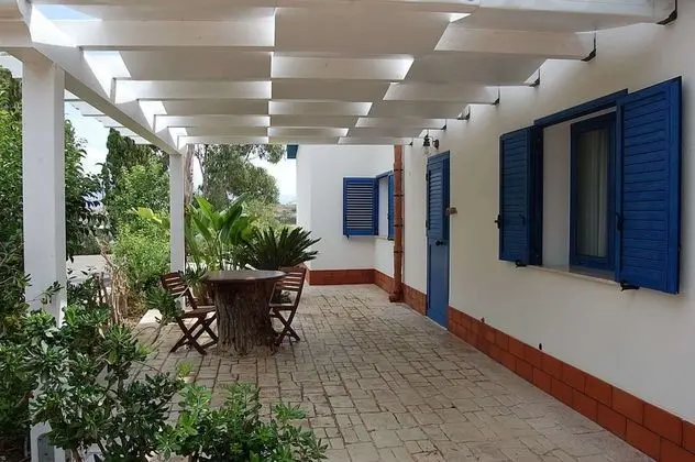 Apart Daire, 1 Yatak Odası, Küçük Mutfak, Bahçeli