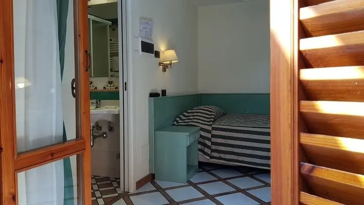 Tek Kişilik Oda