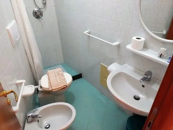 Classic Tek Büyük veya İki Ayrı Yataklı Oda, Banyolu/Duşlu, Deniz Manzaralı (Camera)