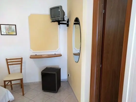 Classic Tek Büyük veya İki Ayrı Yataklı Oda, Banyolu/Duşlu, Deniz Manzaralı (Camera)