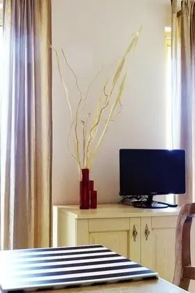 Presidential Apart Daire, 2 Yatak Odası, Göl Manzaralı, Zemin Kat