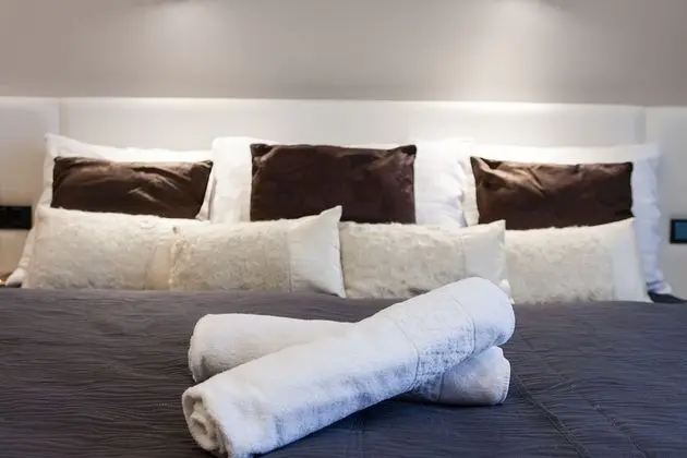 Apartment C 5-Bedroom