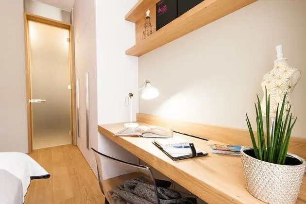 Apartment C 5-Bedroom