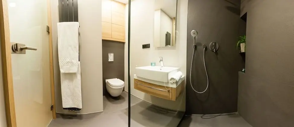 Apartment C 5-Bedroom