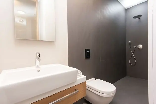 Apartment C 5-Bedroom