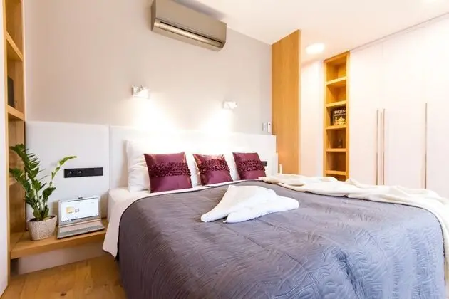 Apartment E 4-Berdoom