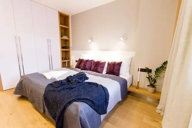 Apartment E 4-Berdoom