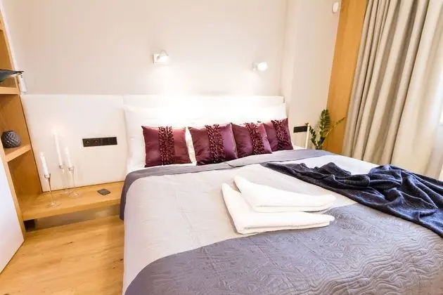 Apartment E 4-Berdoom