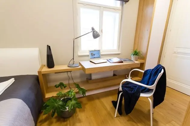 Apartment E 4-Berdoom