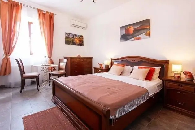 Tek Büyük Yataklı Oda (Persimmon)