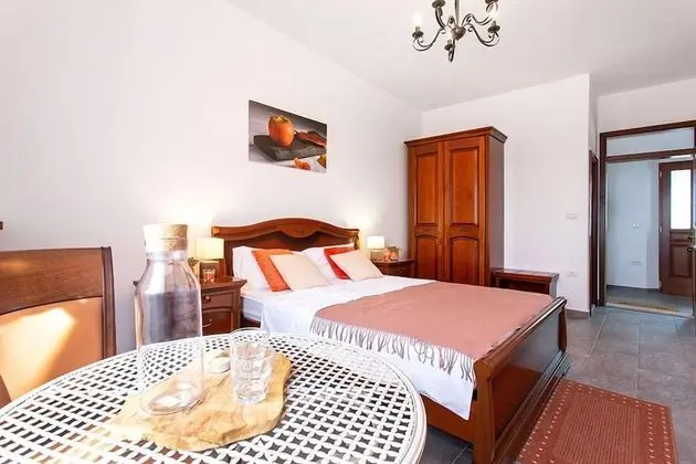 Tek Büyük Yataklı Oda (Persimmon)