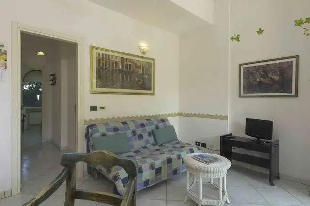 Apart Daire, 2 Yatak Odası, Bahçe Manzaralı (Apartment E)