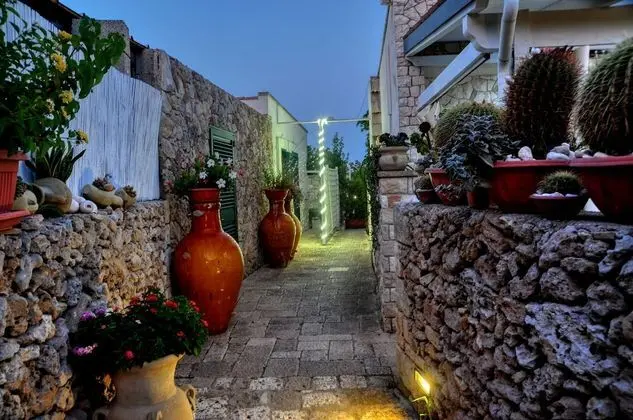 Apart Daire, 2 Yatak Odası, Bahçe Manzaralı (Apartment E)