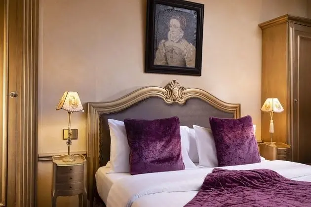 Standard Tek Büyük veya İki Ayrı Yataklı Oda (Elégance)