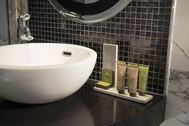 Standard Tek Büyük veya İki Ayrı Yataklı Oda (Elégance)