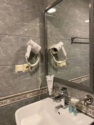 Economy Tek Büyük Yataklı Oda