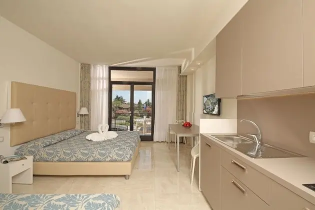 Deluxe Stüdyo (3 people)