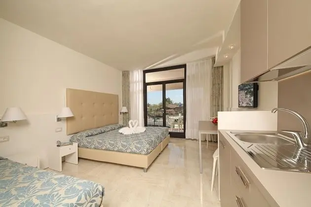 Deluxe Stüdyo (3 people)