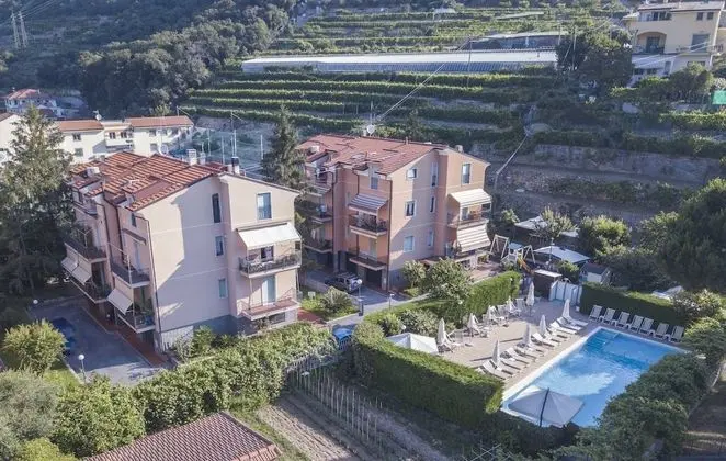 Superior Apart Daire, 1 Yatak Odası, Mutfak, Bahçe Manzaralı