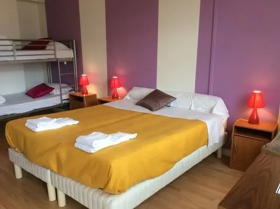 Dört Kişilik Oda