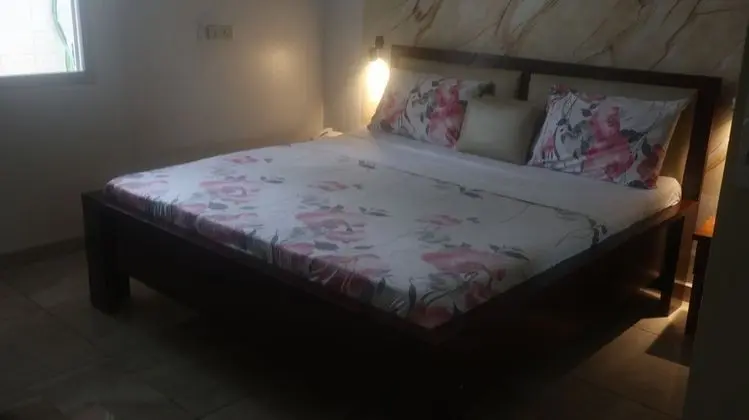 Standard Stüdyo, Engellilere Uygun, Sigara İçilmez