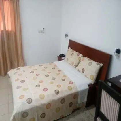 Stüdyo, Engellilere Uygun, Sigara İçilmez