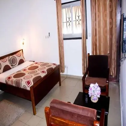 Stüdyo, Engellilere Uygun, Sigara İçilmez