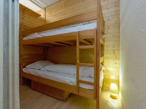 Apart Daire, Banyolu/Duşlu, Bahçe Manzaralı (avec Jardin Privé - 009)