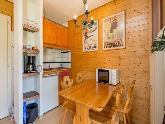 Apart Daire, Banyolu/Duşlu, Bahçe Manzaralı (avec Jardin Privé - 009)