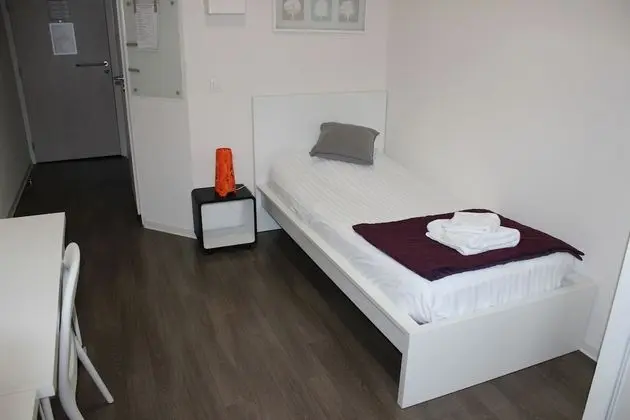 Tek Kişilik Oda, 1 Tek Kişilik Yatak