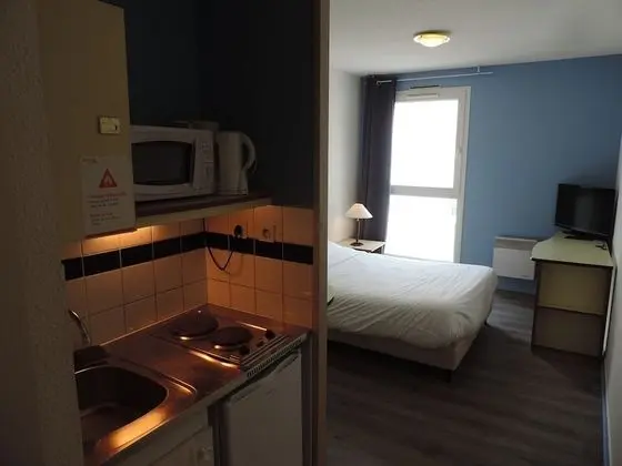 Standard Stüdyo, Küçük Mutfak