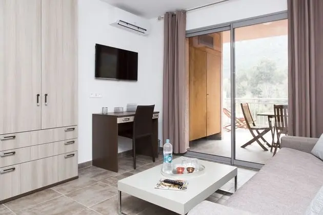 Luxury Stüdyo, Teras