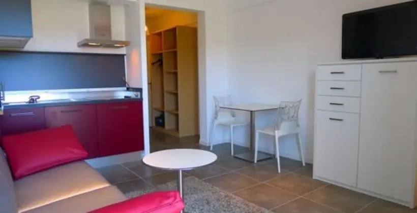 Stüdyo, Balkon