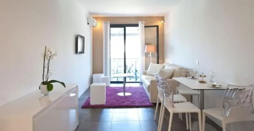 Stüdyo, Balkon