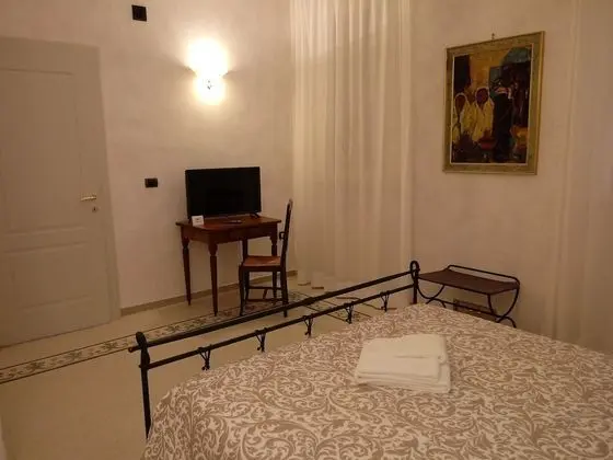 Standard Tek Büyük Yataklı Oda, Özel Banyo, Bahçe Manzaralı